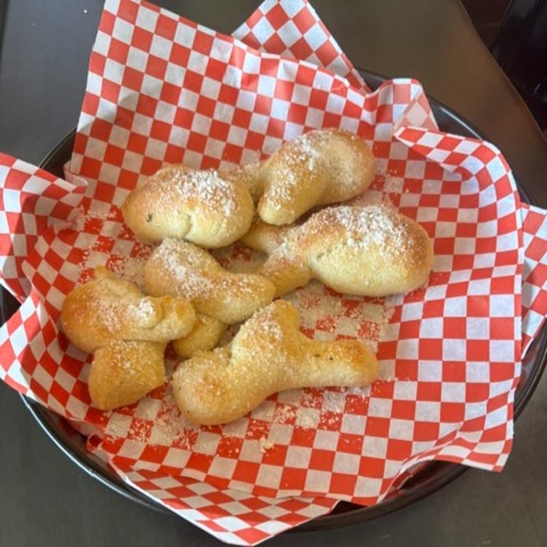 Takeout Pizza and Italian Delights